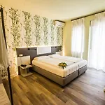 Eden Hotel 3*