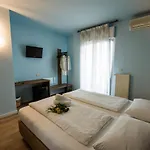 Eden Hotel