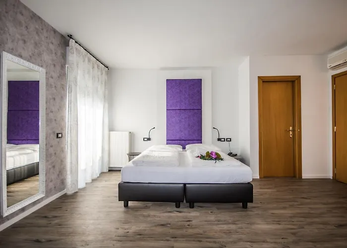Eden Hotel 3*