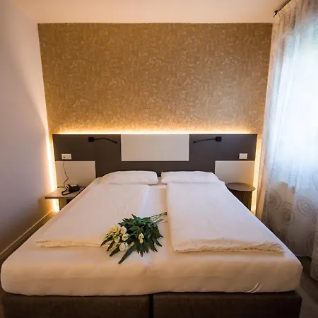 Eden Torri Del Benaco