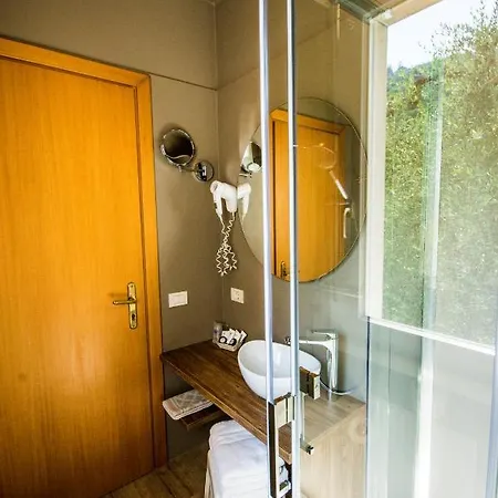 Eden Hotel Torri Del Benaco