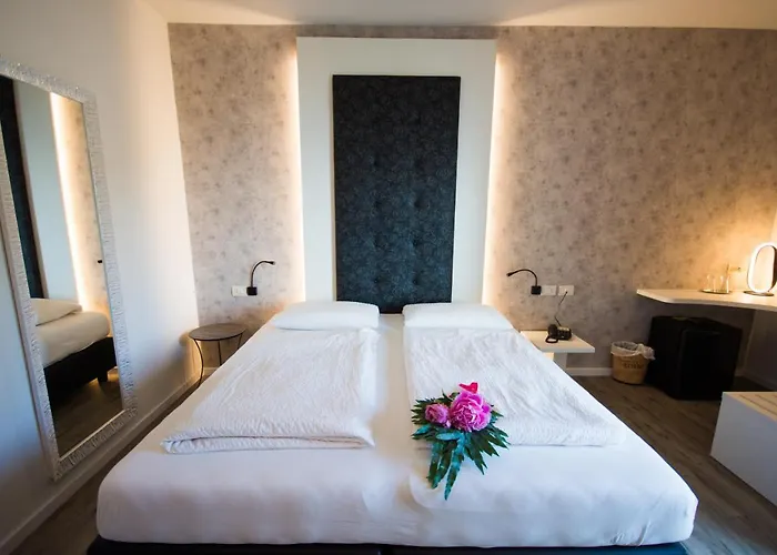 Eden 3* Torri del Benaco