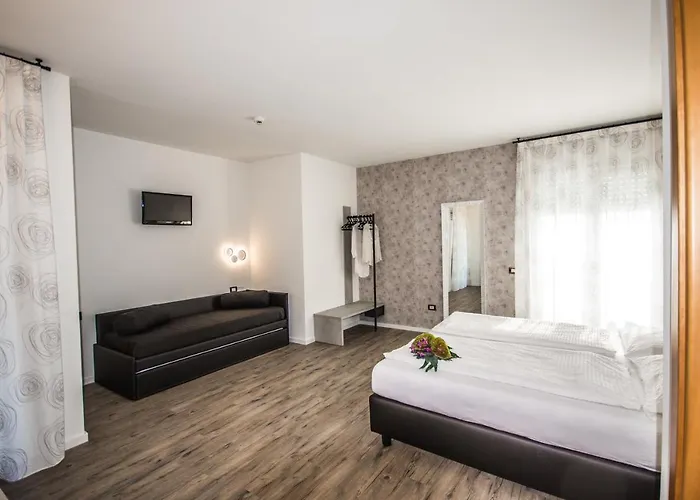 Eden 3* Torri del Benaco